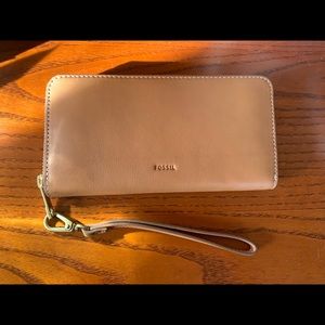FOSSIL Logan RFID Zip Around Clutch